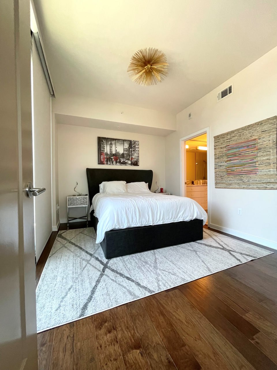 Guest bedroom with private bathroom in downtown Nashville condo